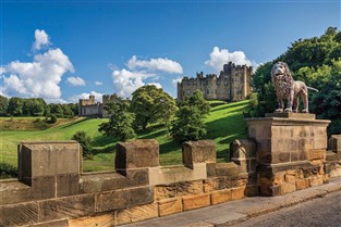 Beautiful Northumbria, Alnwick & Holy Island