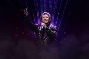 Barry Manilow Concert - Utilita Arena Cardiff