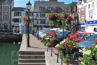Dartmouth with 55 minute cruise