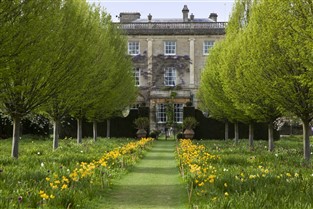 Highgrove Gardens with 2 course lunch GOLD coach