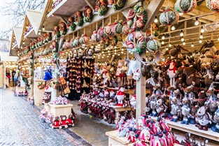 Christmas Markets in Manchester & Leeds Shopping
