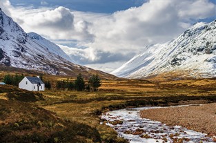 Christmas in the Scottish Highlands GOLD