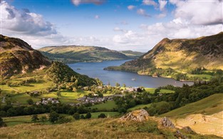 Christmas in the Lake District GOLD
