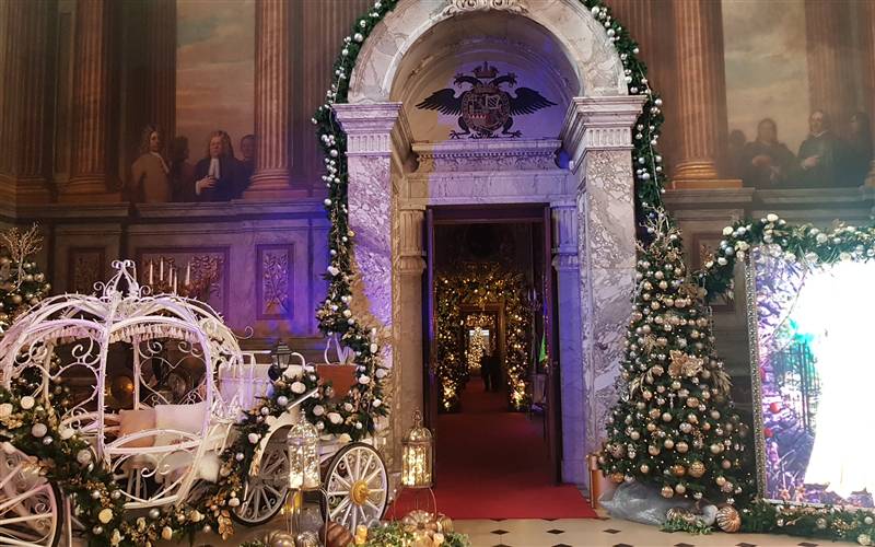 Blenheim Palace at Christmas and light trail