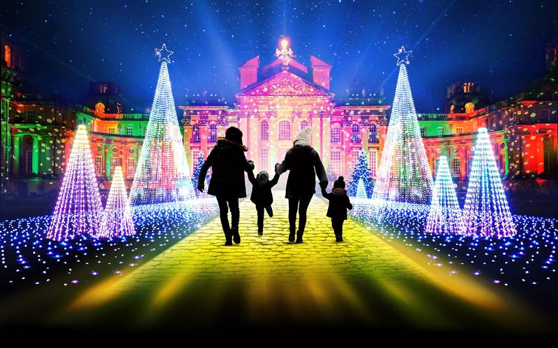 Blenheim Palace at Christmas and light trail