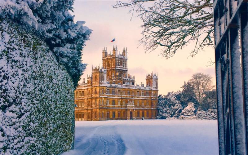 Highclere Castle at Christmas with carols GOLD