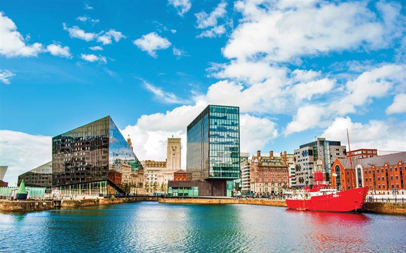 Liverpool, Manchester & Chester Festive Shopper