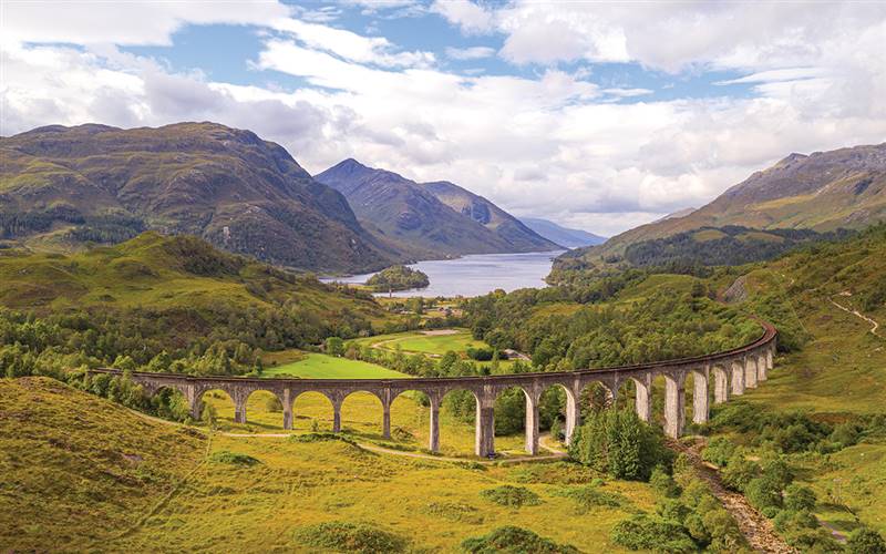 Romantic Journeys of Scotland GOLD