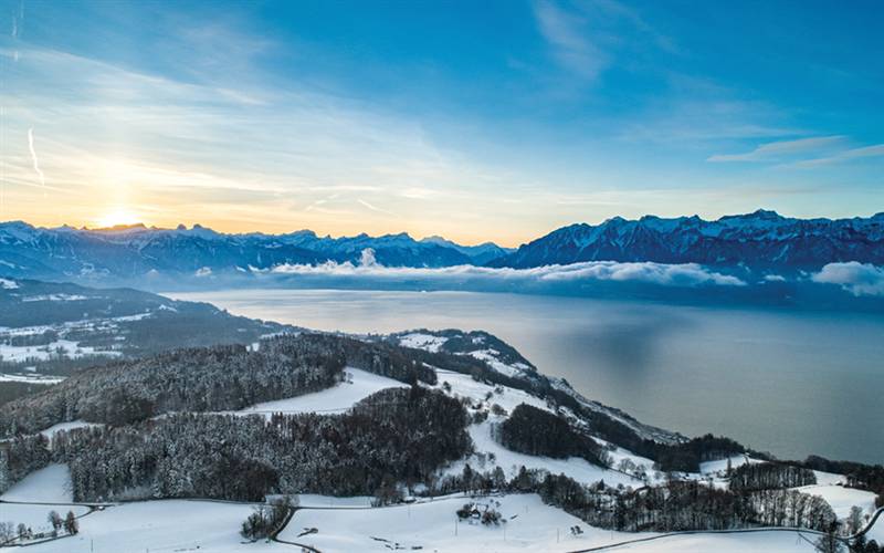 Christmas in the Spectacular Swiss Alps GOLD