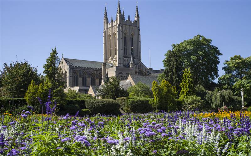 Bury St Edmunds & National Horse Racing GOLD