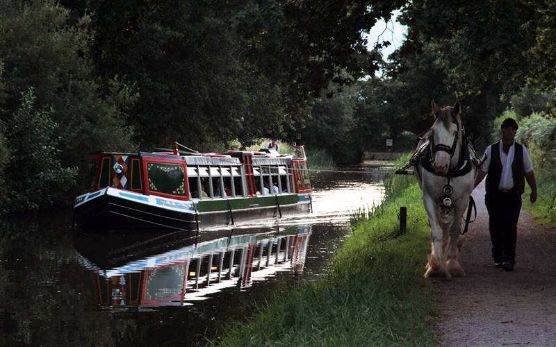 Horse Drawn Barge Tiverton
